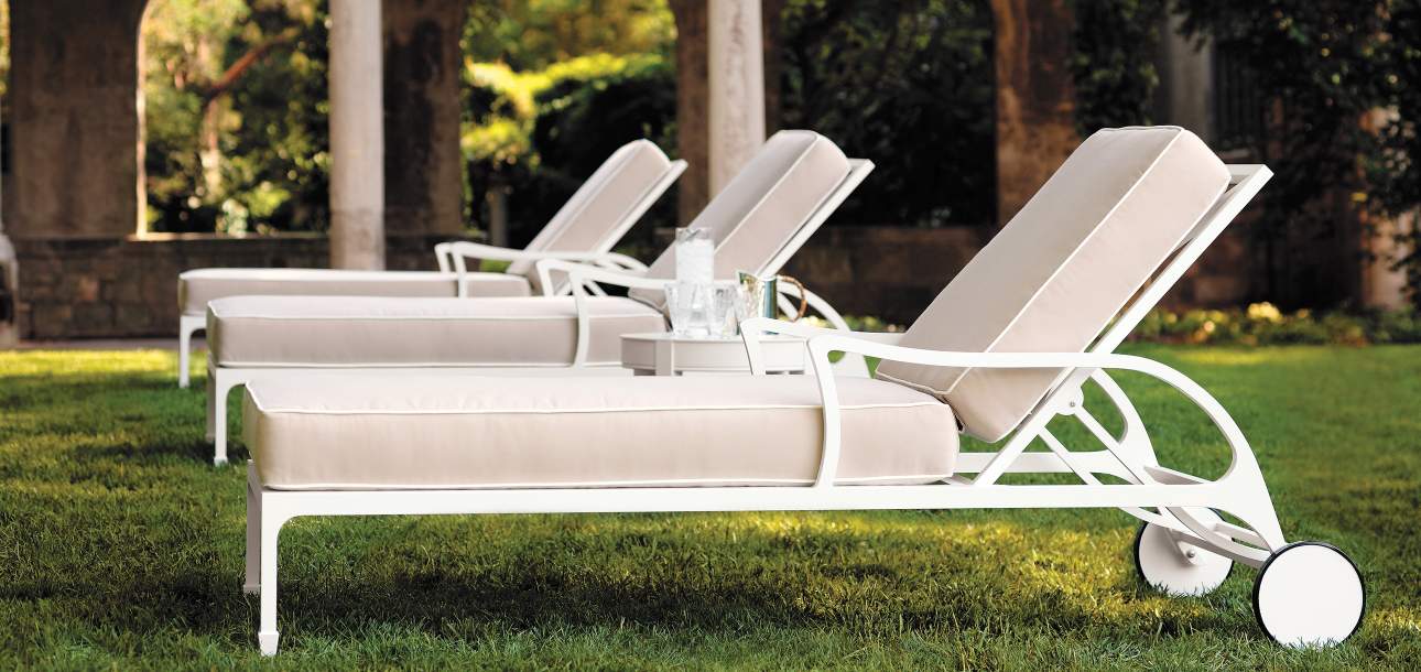 Beaufort Sun Chaise on grass