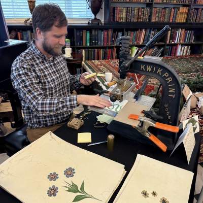 Image of a hands-on demonstration at Charleston Library Society in Charleston, SC