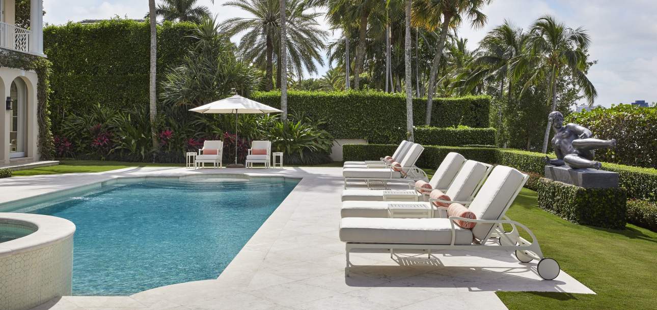 McKinnon and Harris Beaufort Sun Chaises Poolside. Design by Linda Ruderman