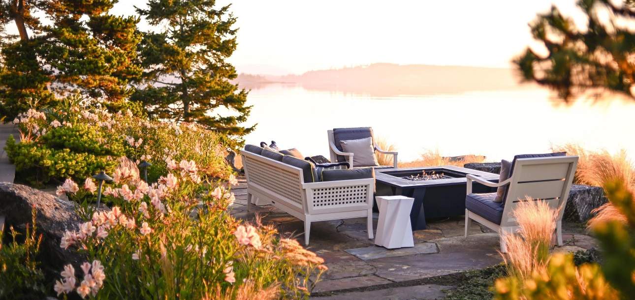 duVal and duVal-Alexander Lounge Collection next to a lake