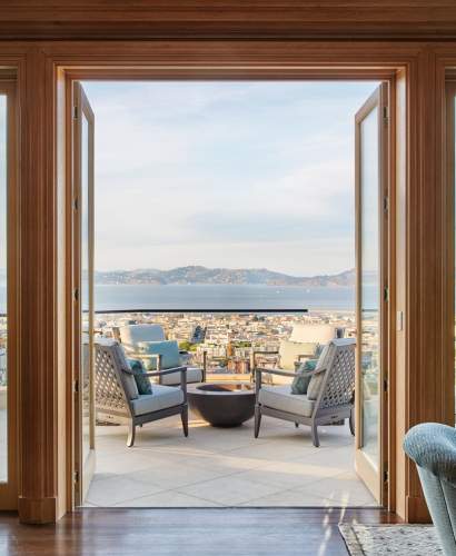 McKinnon and Harris furniture on a San Francisco rooftop terrace. Interior Design by Suzanne Tucker/Tucker & Marks, Architecture by Andrew Skurman Architects, Photography by Roger Davies