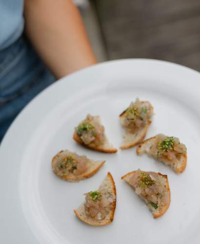Passed hors d'oeuvres