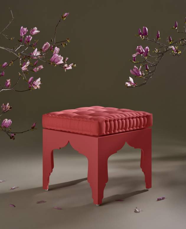 Iznik Ottoman, Shown in Poinciana Coral with Piume Scarlet Ibis Fabric