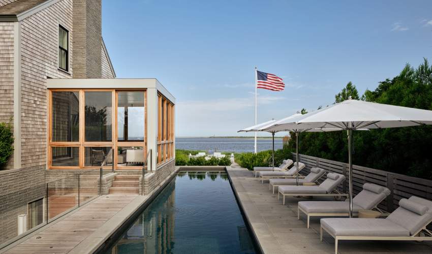 McKinnon and Harris furniture at a home on Nantucket Island. Architecture and Interior Design by Workshop/APD. Photos by Read McKendree / JBSA